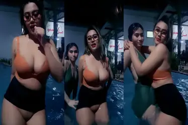 Bokep Indo Miya Bareng Bestie Pamer Montok